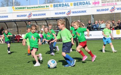 Foto’s Schoolvoetbaltoernooi Kanariepietjes 7-4-2025